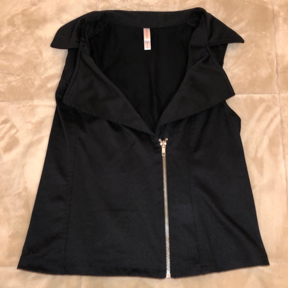 Xhiliration Black Zip Up Tank Vest